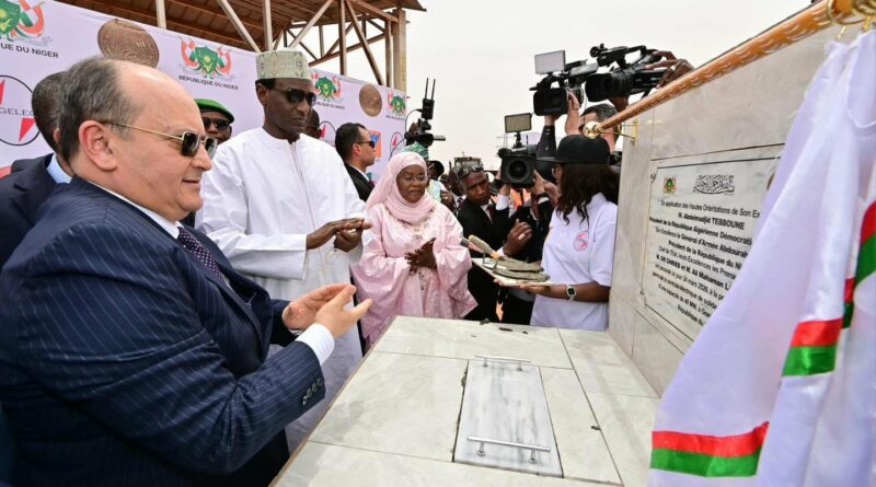 COOPERATION NIGER- ALGERIE: Cérémonie officielle de pose de la première pierre de la centrale électrique « Solidarité » d’une capacité de 40 mégawatts, dans la zone de Goro Banda à Niamey.