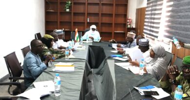 INFRASTRUCTURES : Installation officielle du Comité ad hoc de réflexions sur les aménagements techniques et la gestion durable du canal Gountou Yena de Niamey.