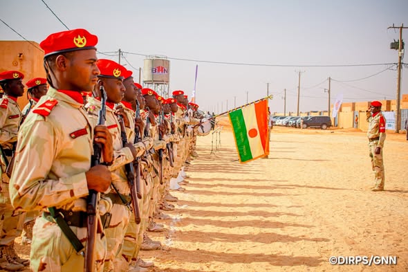 GNN : La garde nationale a réceptionné 300 villas au titre de la première phase du projet de construction de 882 logements sociaux sur le site de Bangoula (Karma/Tillabéri) GNN : La garde nationale a réceptionné 300 villas au titre de la première phase du projet de construction de 882 logements sociaux sur le site de Bangoula (Karma/Tillabéri)