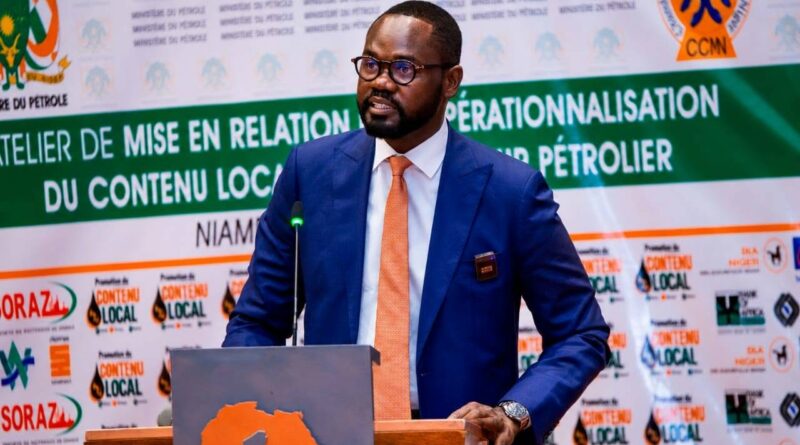 CONTENU LOCAL : TRANSFORMER LA RICHESSE PÉTROLIÈRE EN MARCHÉS, EMPLOIS ET COMPÉTENCES CONTENU LOCAL : TRANSFORMER LA RICHESSE PÉTROLIÈRE EN MARCHÉS, EMPLOIS ET COMPÉTENCES