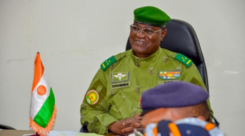 NATION : Le Ministre d&rsquo;État en charge de l&rsquo;Intérieur rencontre les Femmes Administratrices Déléguées du Niger