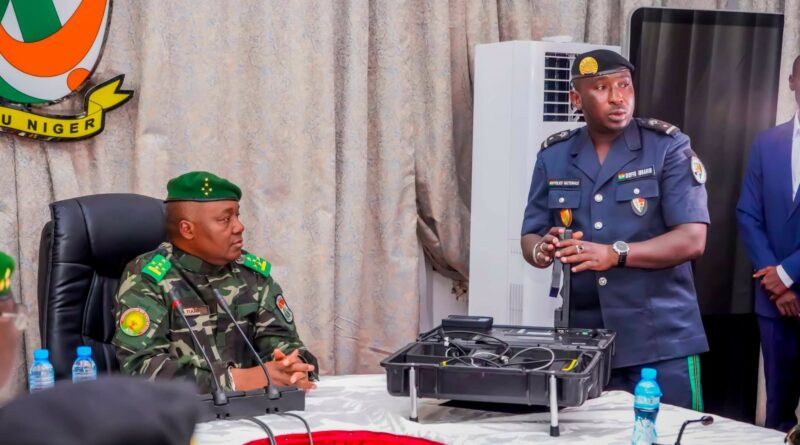 PASSEPORT BIOMETRIQUE AES: Enrôlement ce jeudi 16 juillet 2026 du 1er Citoyen Nigérien en l’occurrence le Président de la République, Chef de l’État, le Général d’Armée Abdourahamane TIANI pour la délivrance du passeport biométrique AES PASSEPORT BIOMETRIQUE AES: Enrôlement ce jeudi 16 juillet 2026 du 1er Citoyen Nigérien en l’occurrence le Président de la République, Chef de l’État, le Général d’Armée Abdourahamane TIANI pour la délivrance du passeport biométrique AES
