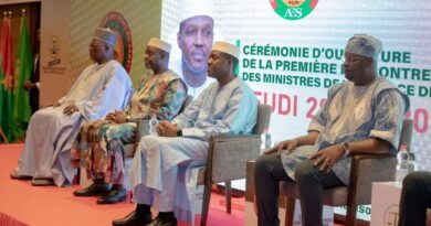 CÉRÉMONIE D’OUVERTURE DE LA PREMIÈRE RÉUNION DES MINISTRES CHARGÉS DE LA JUSTICE DES PAYS MEMBRES DE LA CONFÉDÉRATION DE L’ALLIANCE DES ÉTATS DU SAHEL (AES) CÉRÉMONIE D’OUVERTURE DE LA PREMIÈRE RÉUNION DES MINISTRES CHARGÉS DE LA JUSTICE DES PAYS MEMBRES DE LA CONFÉDÉRATION DE L’ALLIANCE DES ÉTATS DU SAHEL (AES)