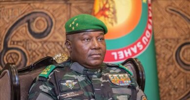 ATTAQUE TERRORISTE AU MALI : Message de condoléances du Président de la République, Chef de l’État, le Général d’Armée Abdourahamane Tiani, à son frère et homologue de la République du Mali, le Général d’Armée Assimi Goïta. Le Président de la République, Chef de l&rsquo;Etat