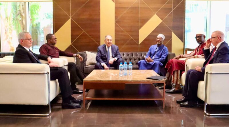 Consultations diplomatiques AES–Russie : Niamey accueille une nouvelle étape du partenariat stratégique entre la Confédération des États du Sahel et la Fédération de Russie